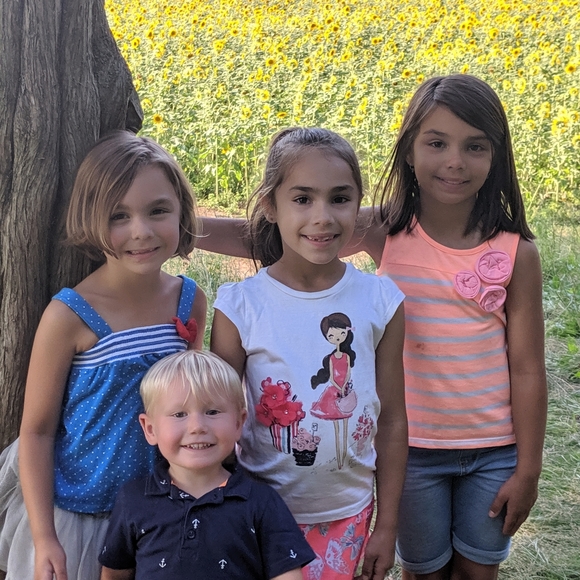 Meet your Posher, Amanda - Picture 4 of 8